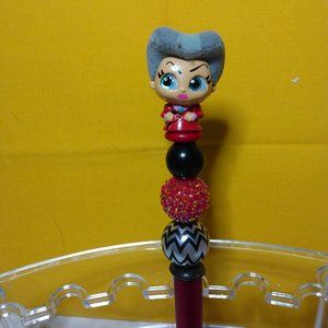 Disney doorables: Lady Tremaine handmade beaded pen